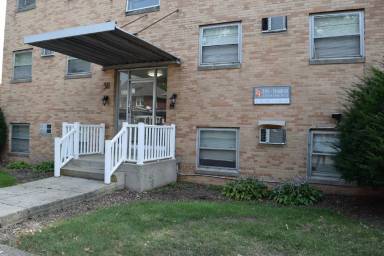 Main picture of 307 W Clark St