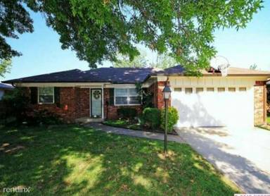 Main picture of 4626 S 85th East Ave