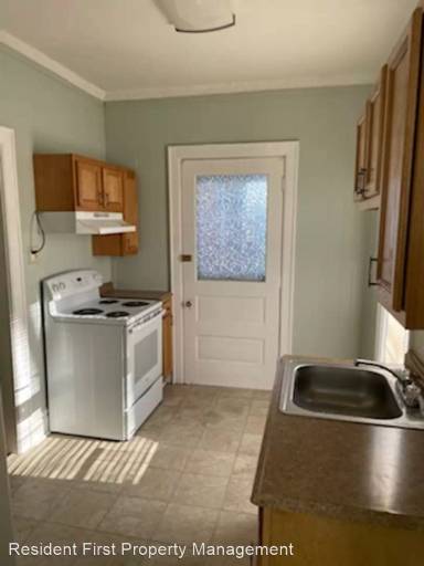 Main picture of 39 W North Ave