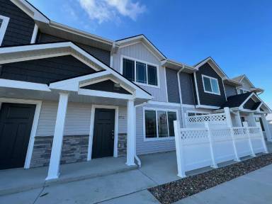 Main picture of 5711 NE Lowell Ln