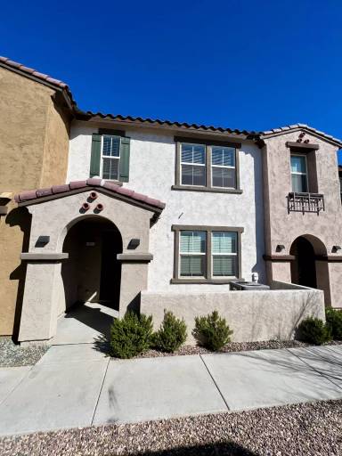 Main picture of Wilson Townhouses