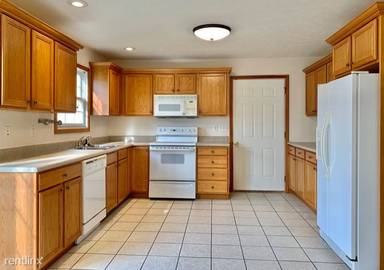 Main picture of 606 Oakbrook Ave