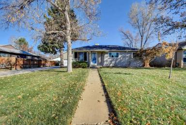 Main picture of 4840 S Pearl St