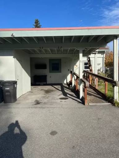 Main picture of 701 W 19th Ave