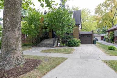 Main picture of 532 S Highland Ave