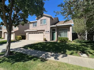 Main picture of 1683 Shay Way