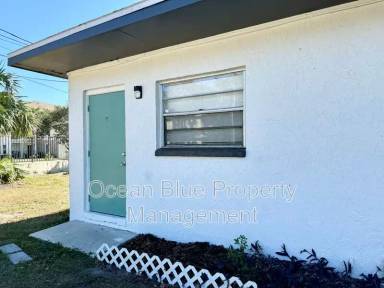 Main picture of 1209 E 124th Ave
