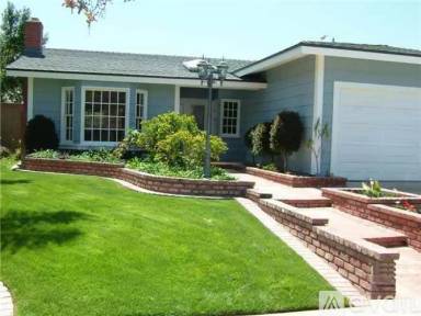 Main picture of 1081 Tulare Dr
