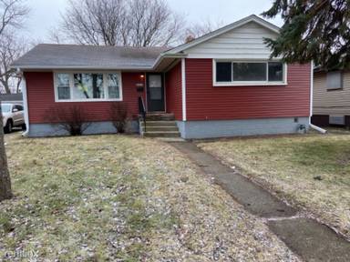 Main picture of 18513 Oakwood Ave