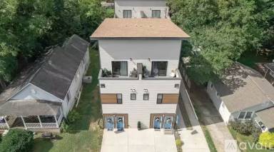 Main picture of 1113 Greenleaf Ave