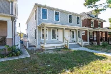 Main picture of 365 E 13th Ave