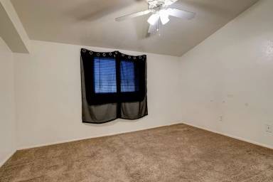 Main picture of 7550 N 12th St