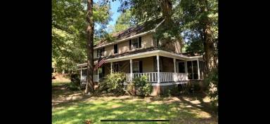 Main picture of 200 Scarlet Dr