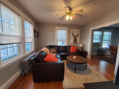Main picture of 78 Summer St