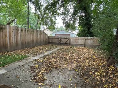 Main picture of 4246 Graceland Ave