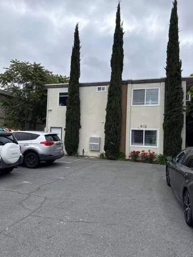 Main picture of 411 Emerald Ave