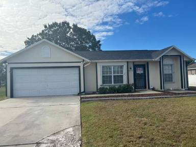 Main picture of 1075 SW Adventure Ln