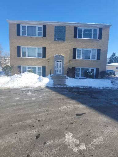 Main picture of 8109 W Lawrence Ave