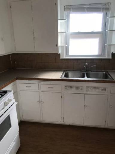Main picture of 13562 Cedar Rd
