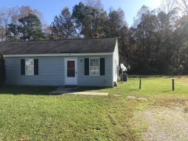 Main picture of 115 Old Barn Ct