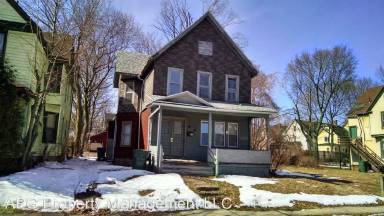 Main picture of 45 Chamberlain St