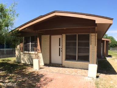 Main picture of 823 S 17th Ave
