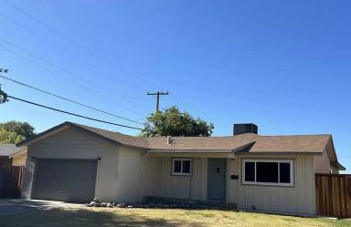 Main picture of 1512 Tipperary Ave