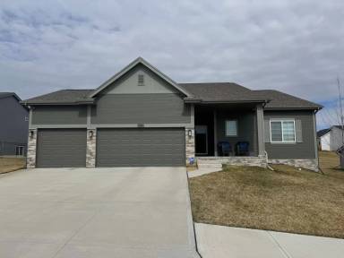 Main picture of 1914 Hummingbird Dr