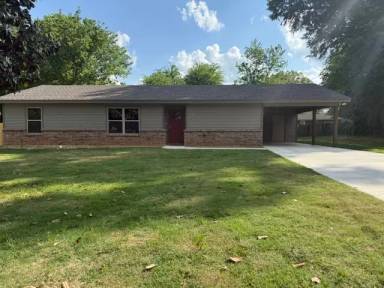 Main picture of 1002 Glencrest Ln