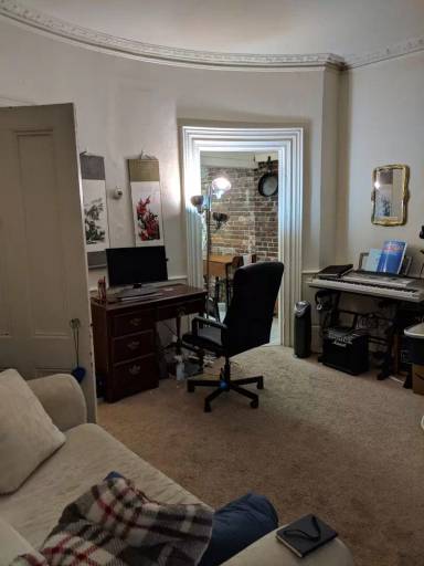 Main picture of 532 Massachusetts Ave