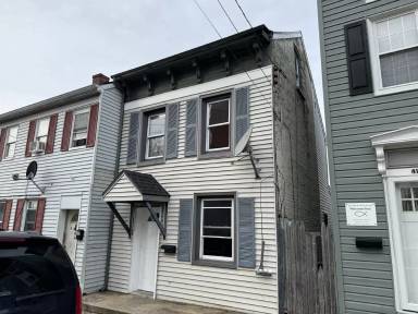 Main picture of 411 Union St