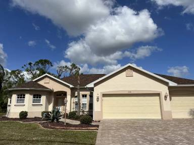 Main picture of 1036 W Hillsborough Blvd