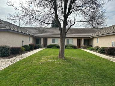 Main picture of 2225 E Country Ave