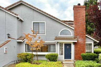 Main picture of 2852 Buena Crest Ct