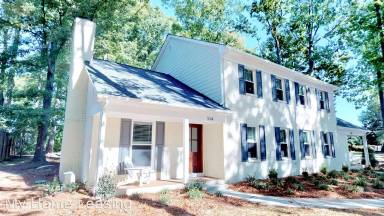 Main picture of 100 Beckham Ct