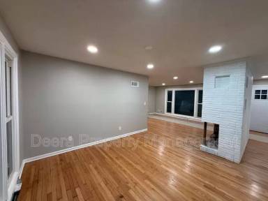 Main picture of 9900 Richmond Ave
