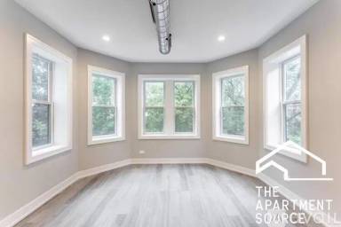 Main picture of 4319 N Francisco Ave