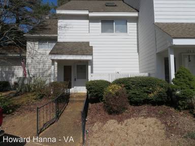 Main picture of 124 Governor Berkeley Rd