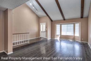 Main picture of 18323 Arminta St