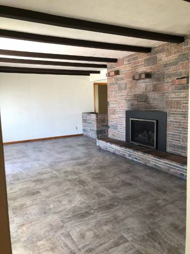 Main picture of 4686 Rivercrest Dr N