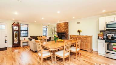 Main picture of 1129 Decatur St