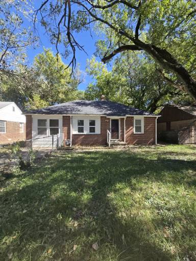 Main picture of 1018 N Volutsia Ave