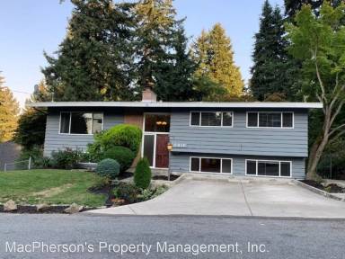 Main picture of 18416 16th Ave NE