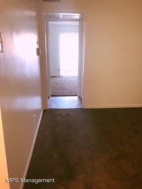 Main picture of 411 N Plymouth Rd