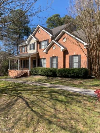 Main picture of 142 Saddle Mountain Dr SE