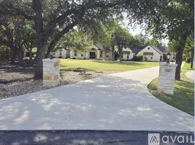 Main picture of 140 Oak Plaza Dr