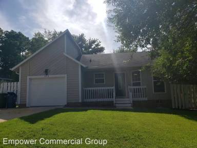Main picture of 412 Mangum Ct