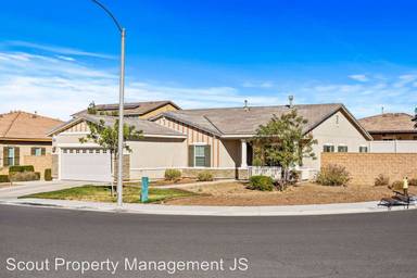 Main picture of 31994 Rouge Ln