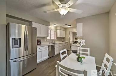 Main picture of 4406 Shalom Creek Ln