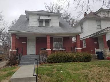Main picture of 3010 E 27th St